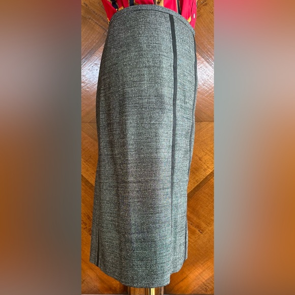 HUGO BOSS 🖤 SKIRT 🖤 HOST PICK 🖤 - Picture 4 of 16